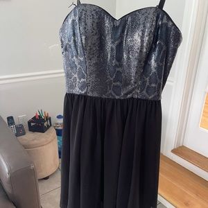 Short Guess Formal Dress